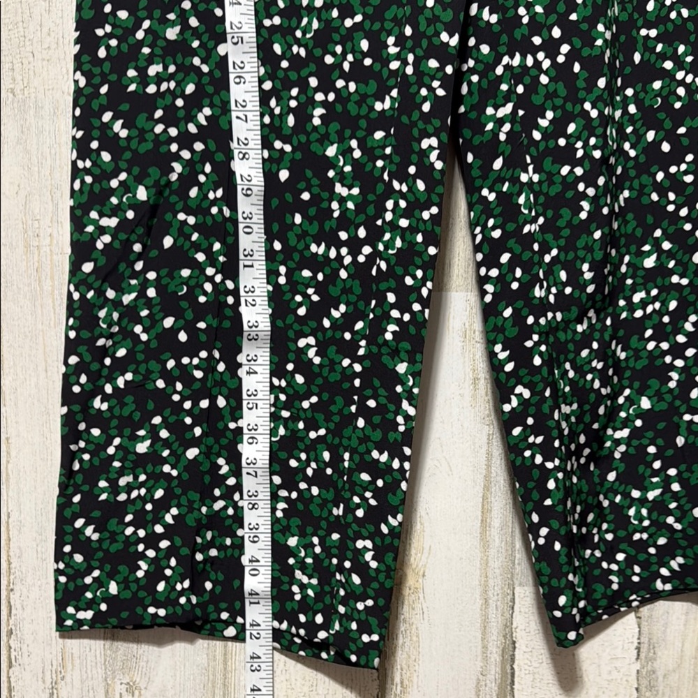 Diane Von Furstenberg Floral Green Black White Wide Leg High Rise SILK Pants - Picture 6 of 13